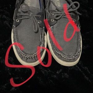 SOLD- Sperry boat shoes size 10